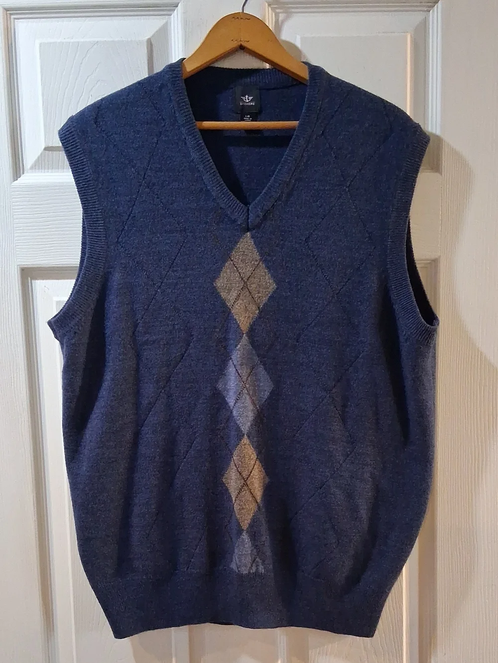 Dockers Men's Blue Argyle V-Neck Sweater Vest